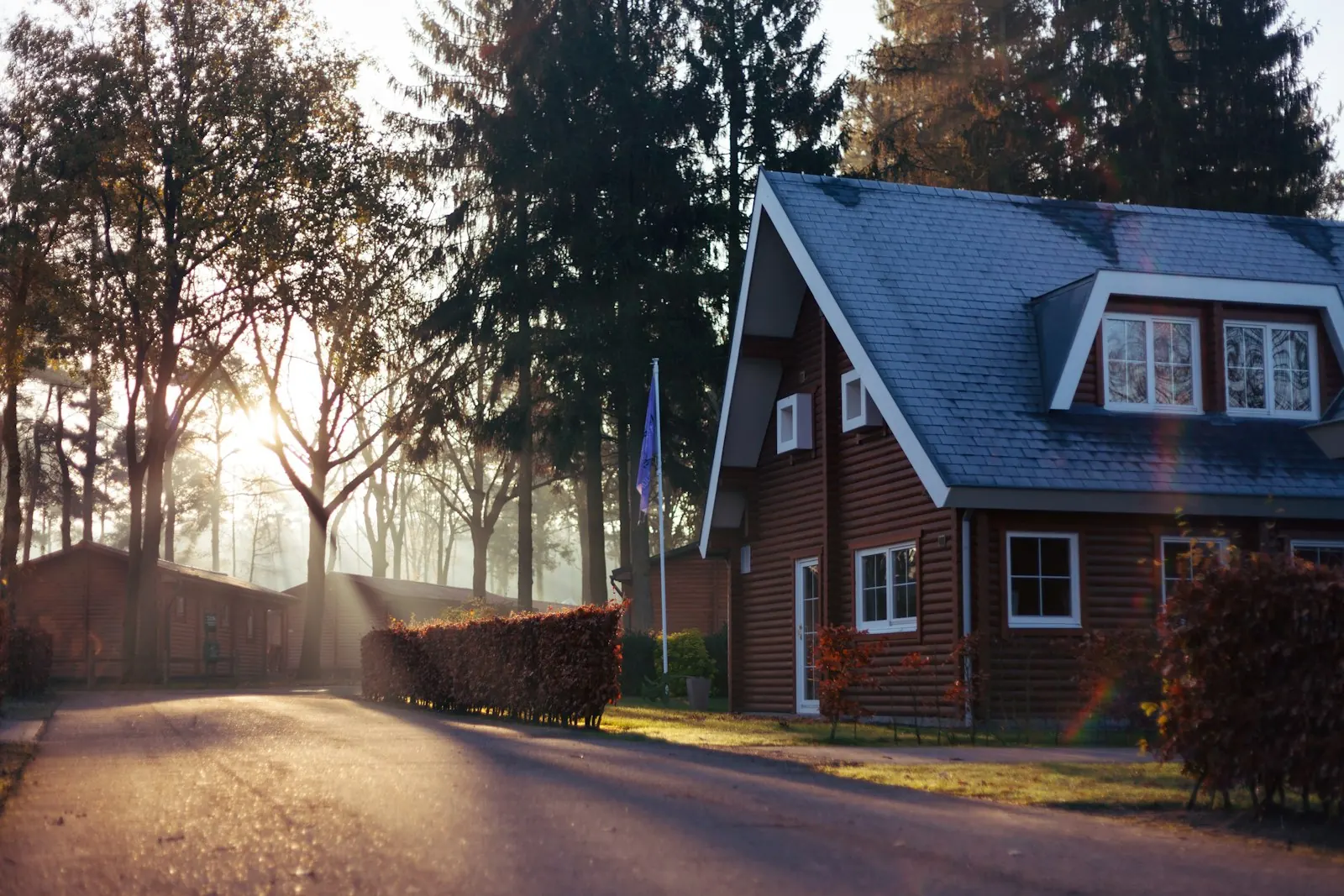 Detached house on a residential lot